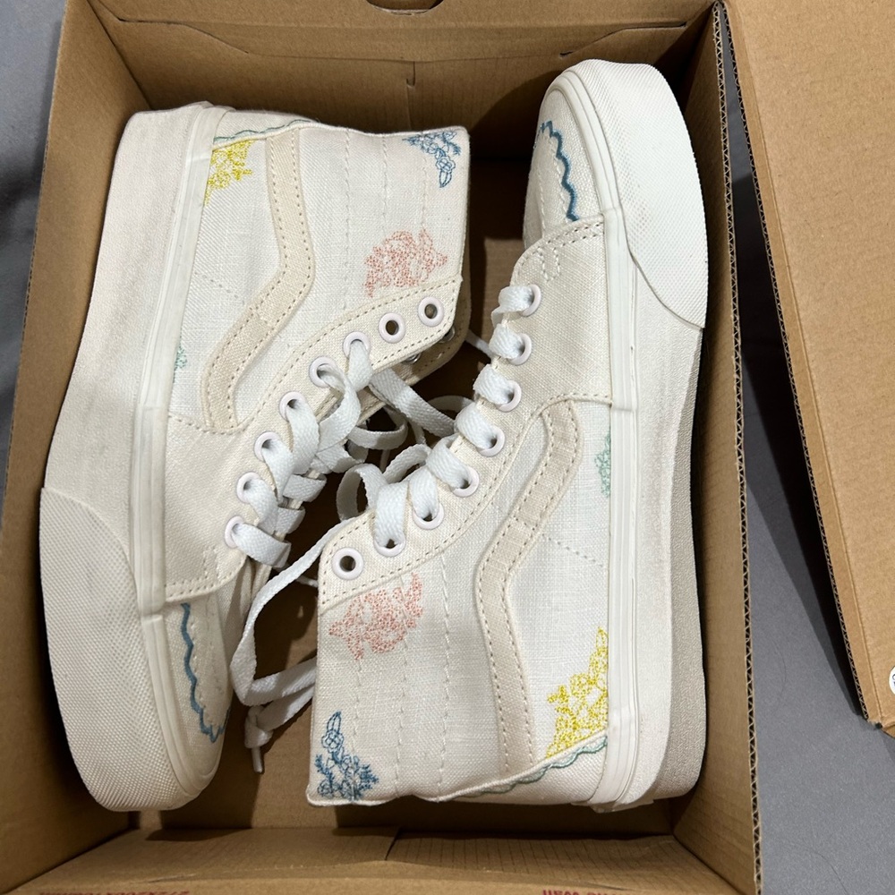 Vans Women's White High-Top Sneakers